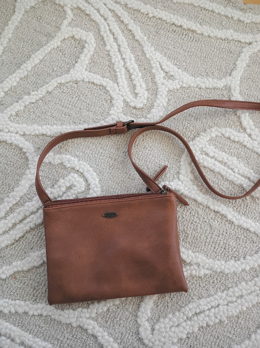 Roxy Vegan Leather Crossbody Bag - Brown